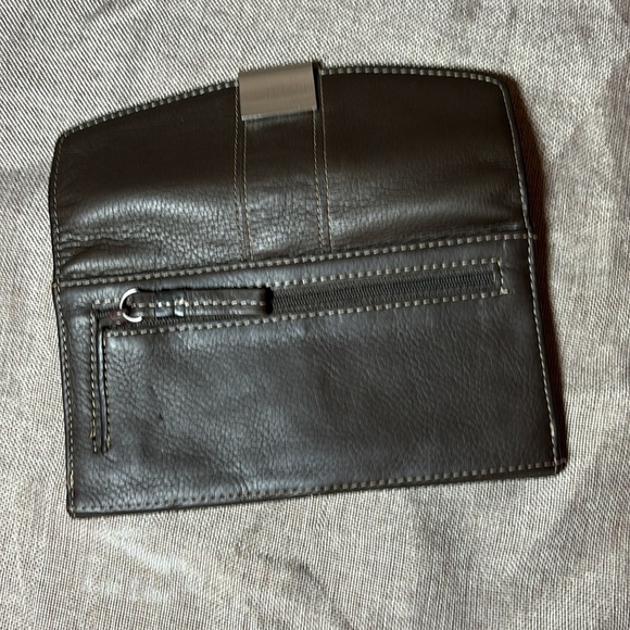 Kenneth Cole Brown Leather Long Snap front Wallet - Picture 5 of 11